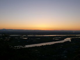 名古屋の夜明け前
