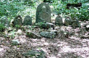 己高山の六地蔵