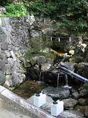 泉神社湧水